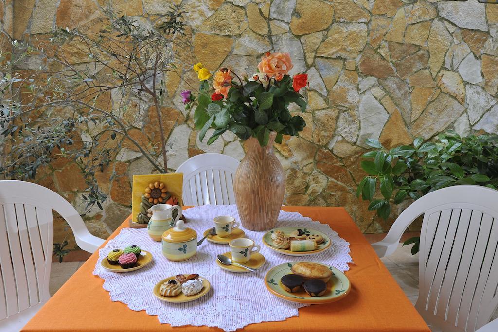 Barocco.Oberdan Bed and Breakfast Lecce Exteriör bild