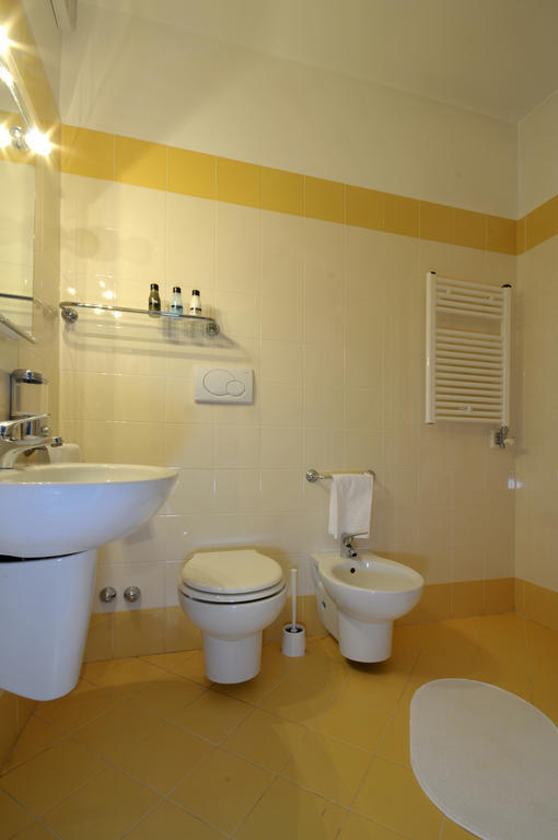 Barocco.Oberdan Bed and Breakfast Lecce Rum bild