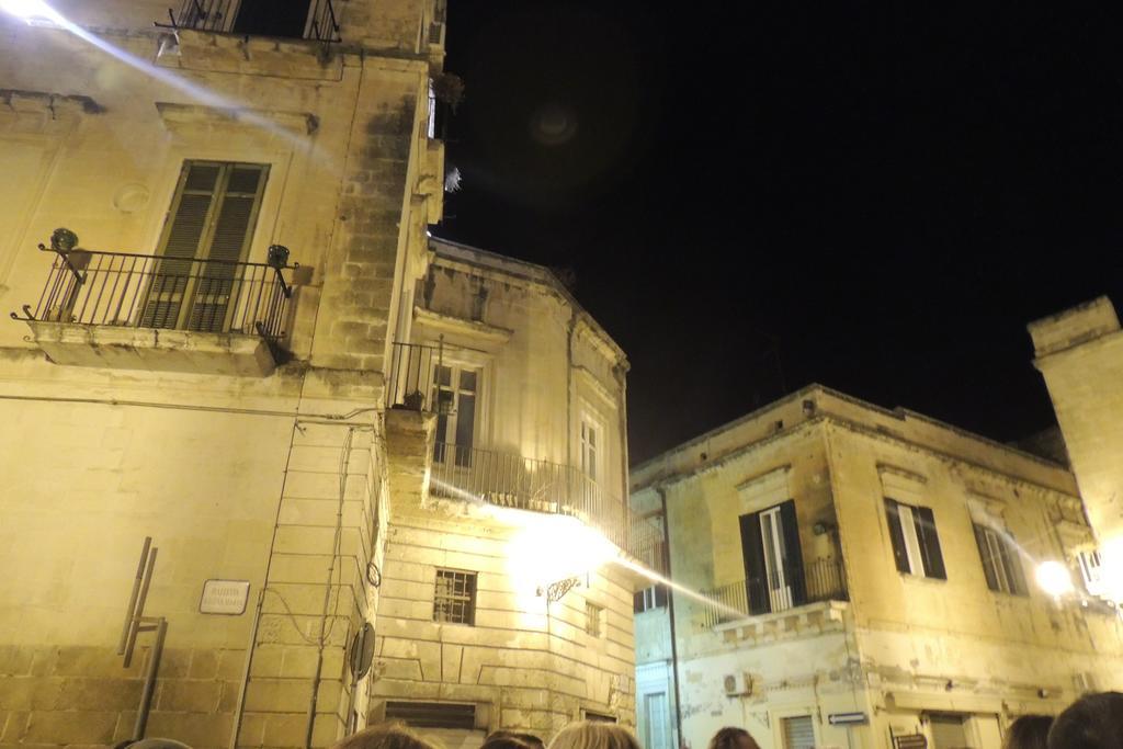 Barocco.Oberdan Bed and Breakfast Lecce Exteriör bild