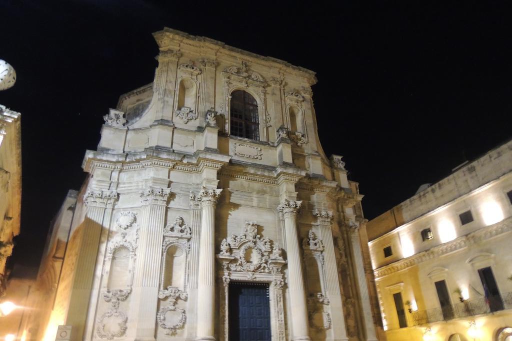 Barocco.Oberdan Bed and Breakfast Lecce Exteriör bild
