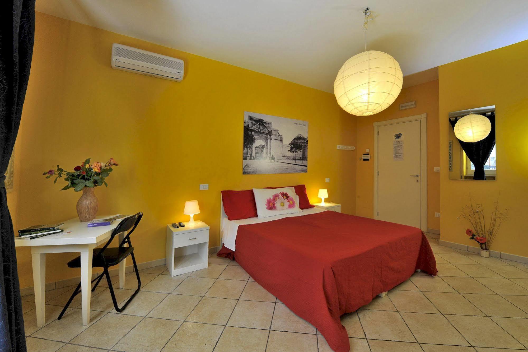 Barocco.Oberdan Bed and Breakfast Lecce Exteriör bild