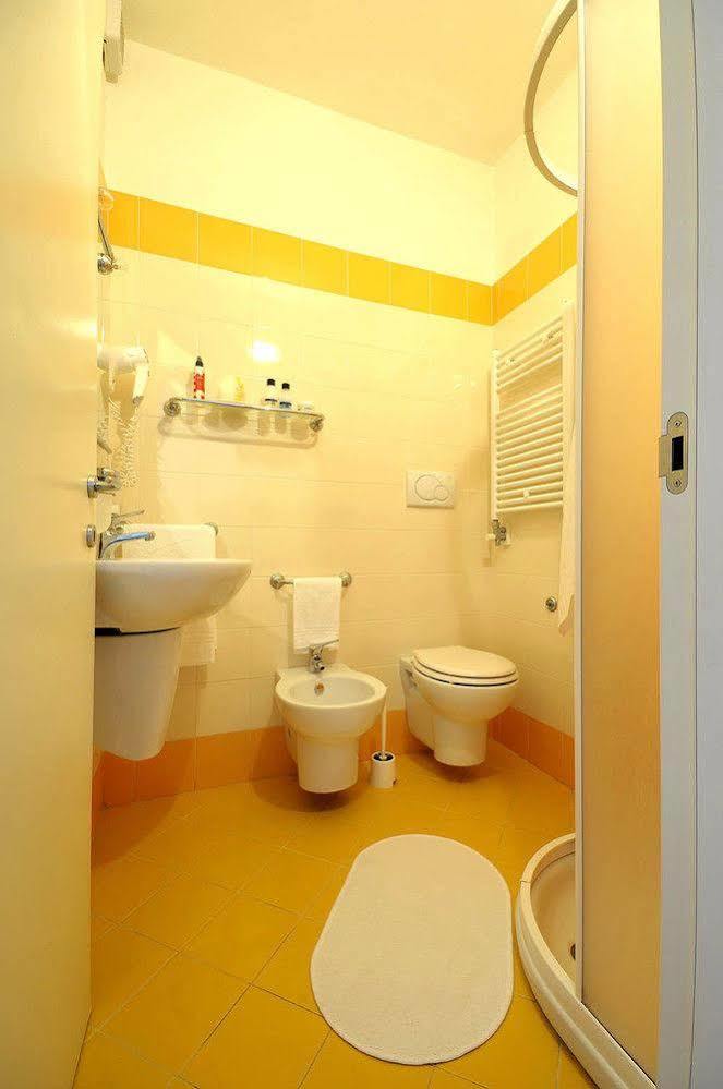 Barocco.Oberdan Bed and Breakfast Lecce Exteriör bild