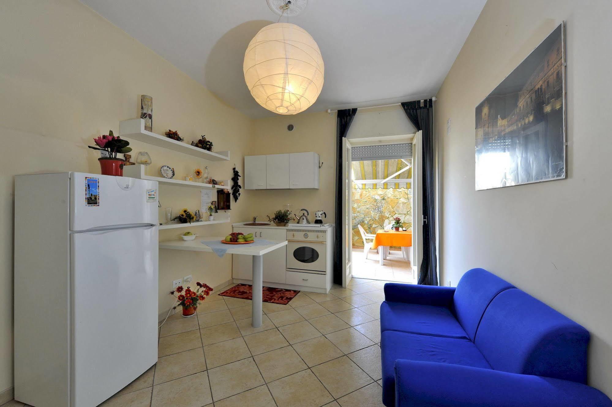 Barocco.Oberdan Bed and Breakfast Lecce Exteriör bild